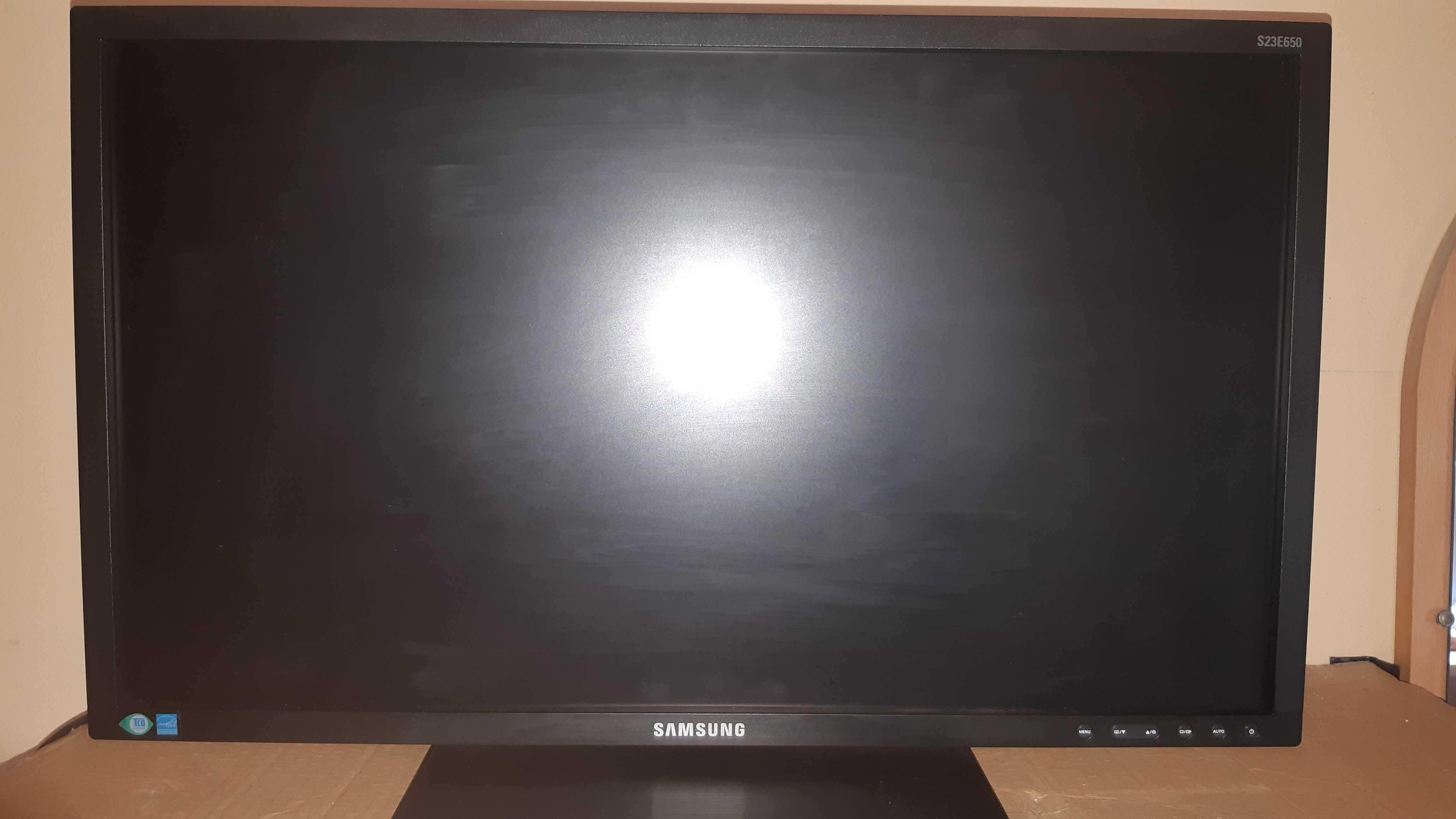 Samsung S23E650D