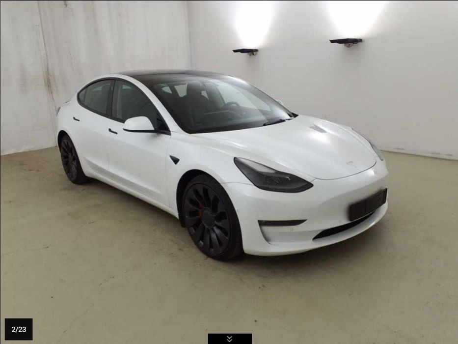 Tesla Model 3 Performance Tração Integral