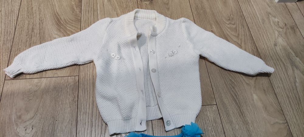 Zestaw sweterek i tunika na rozmiar 86-98, 1.5-3 latka 
Stan sweterka