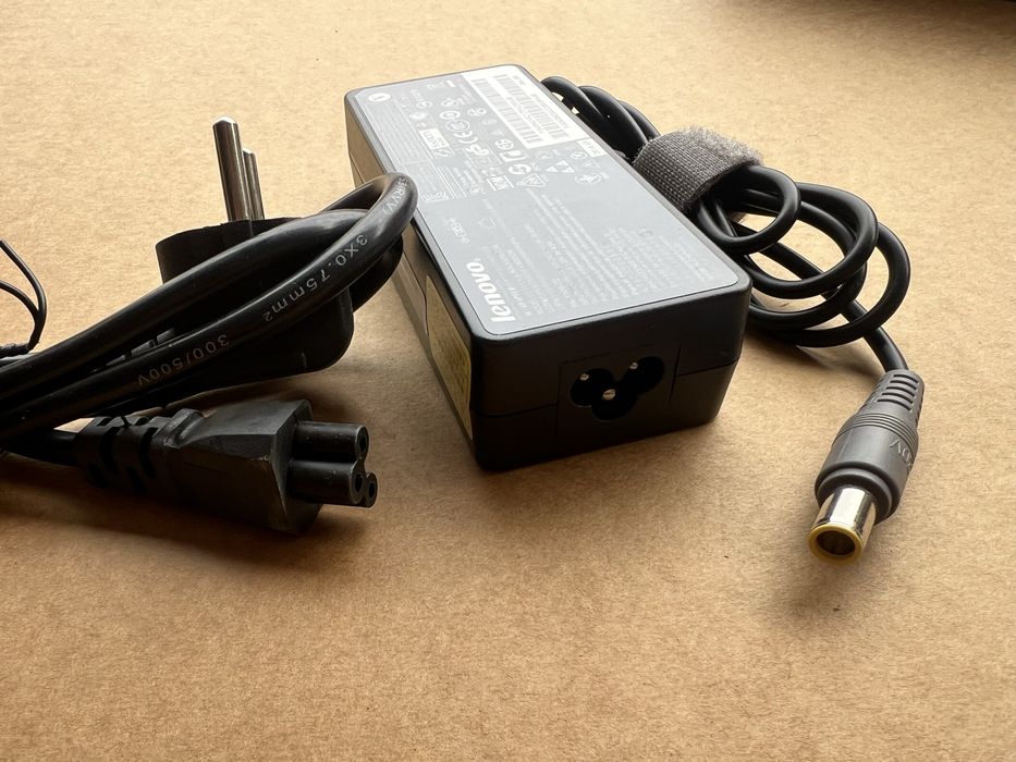 Зарядне зарядка LENOVO 20V 4.5 A 90w 7.9x5.5 8.0 Блок живлення леново