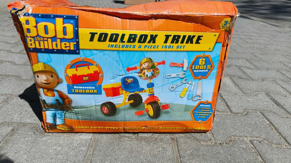 Rowerek trójkołowy marki "Bob Budowniczy"