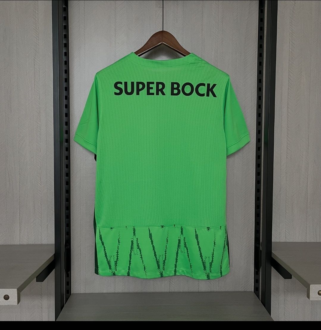 Camisolas de futebol. Todos os clubes todos os tamanhos.