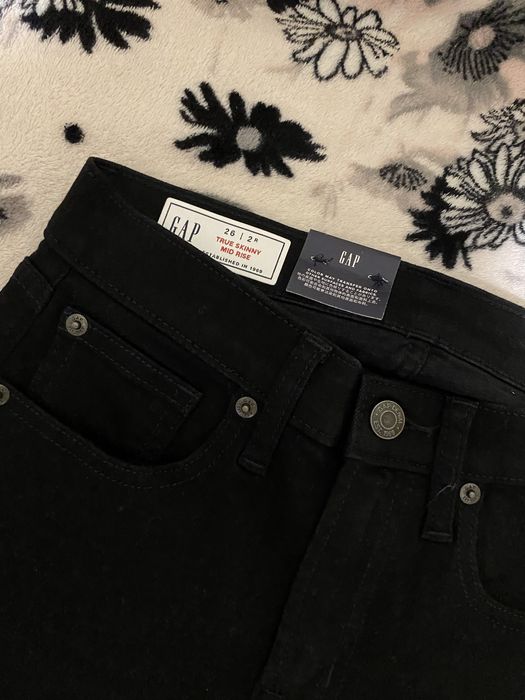 Продам НОВІ штани Gap skinny