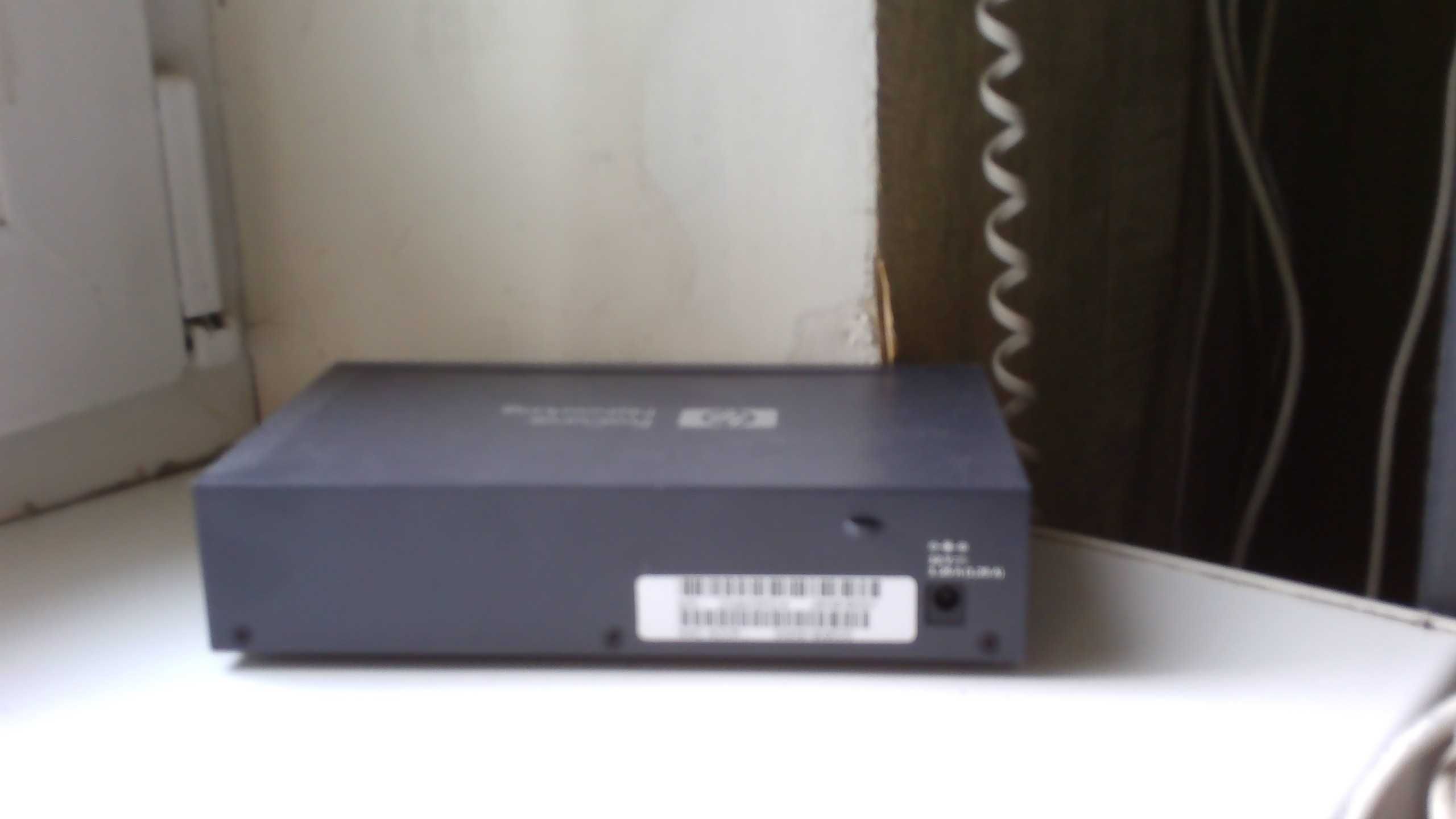 HP ProCurve Switch V1810-8G (J9449A)