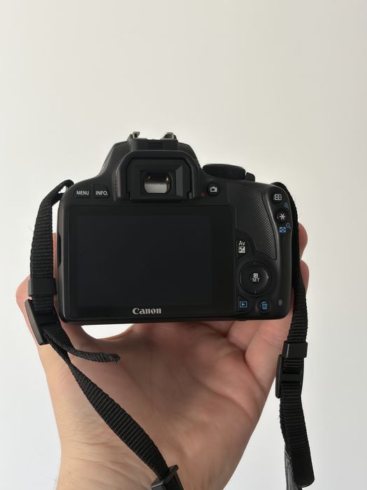 ZESTAW Canon 40mm 2.8 STM + EOS 100D aparat lustrzanka obiektyw