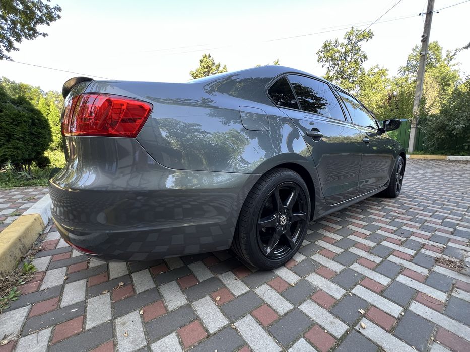 Продам Volkswagen jetta 6 2014