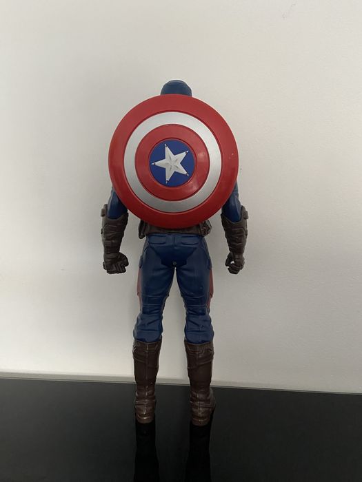 Kapitan Ameryka figurka 29 cm Avengers