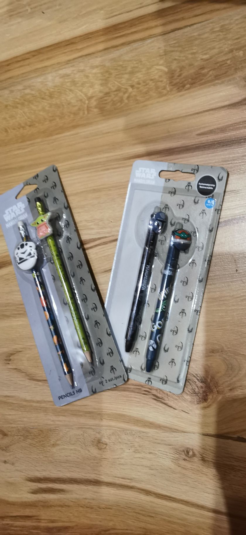 Nowy zestaw długopisy, ołówki, gumki Star Wars