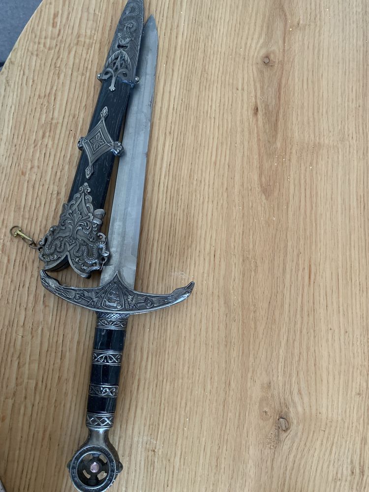 ******Espada em aço… *****