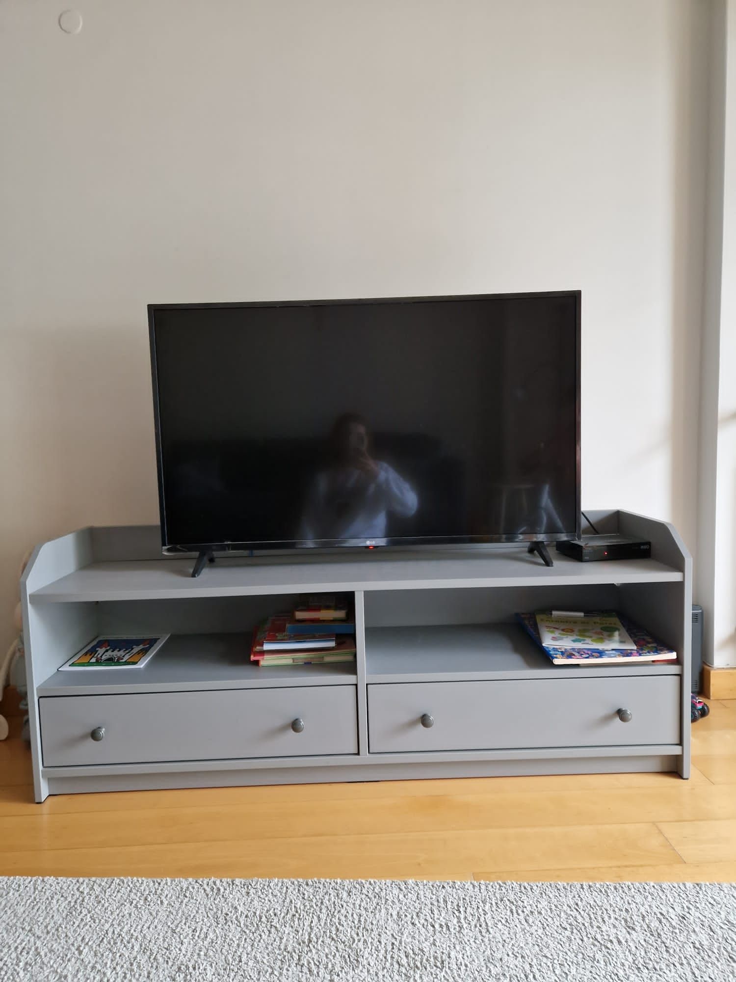 Ikea hauga tv movel
