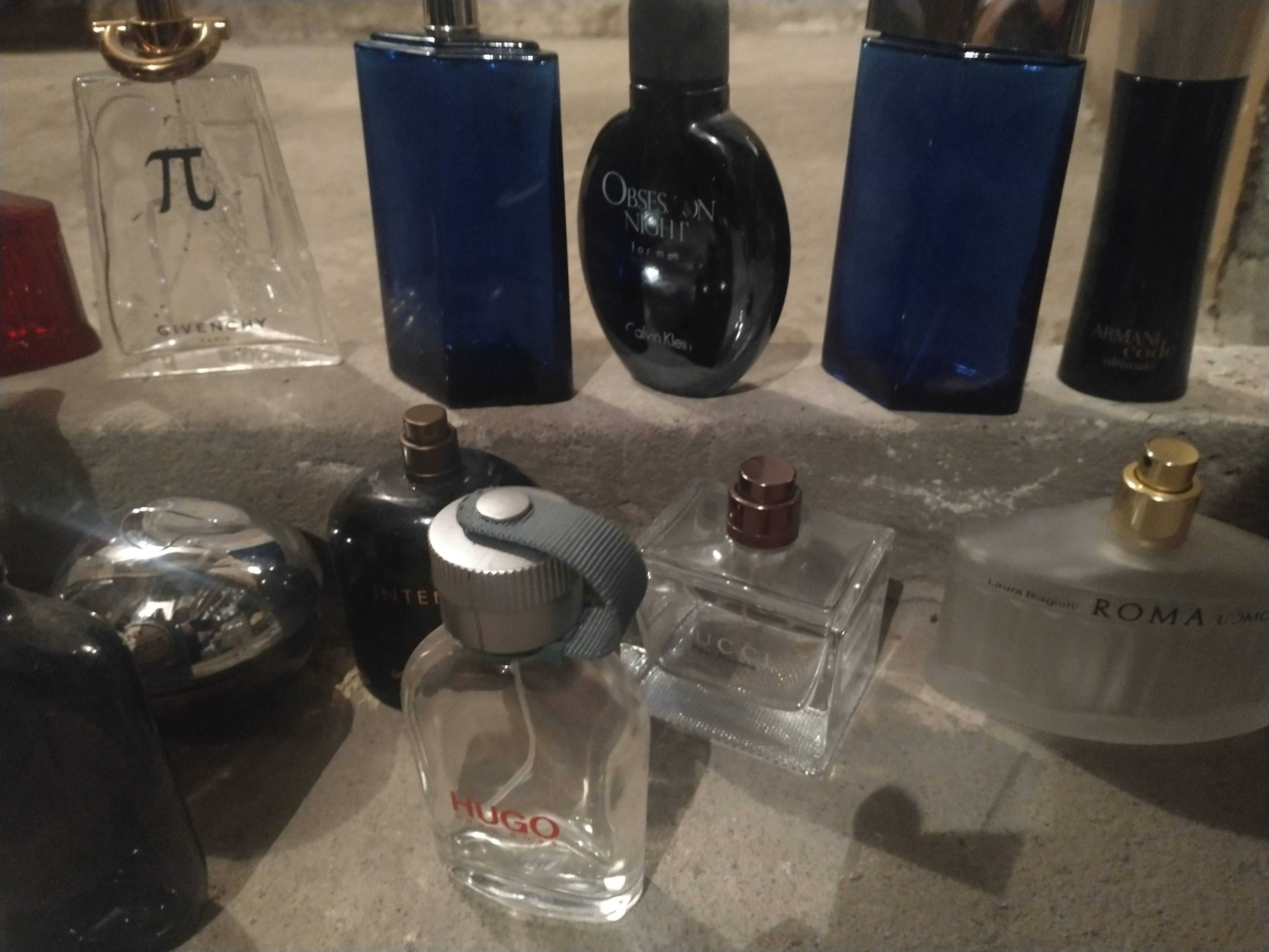 Puste flakony butelki po perfumach