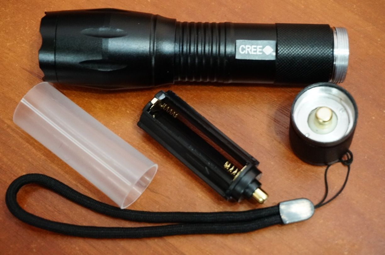 Світлодіодні ліхтарі різної потужності, з живленням від USB