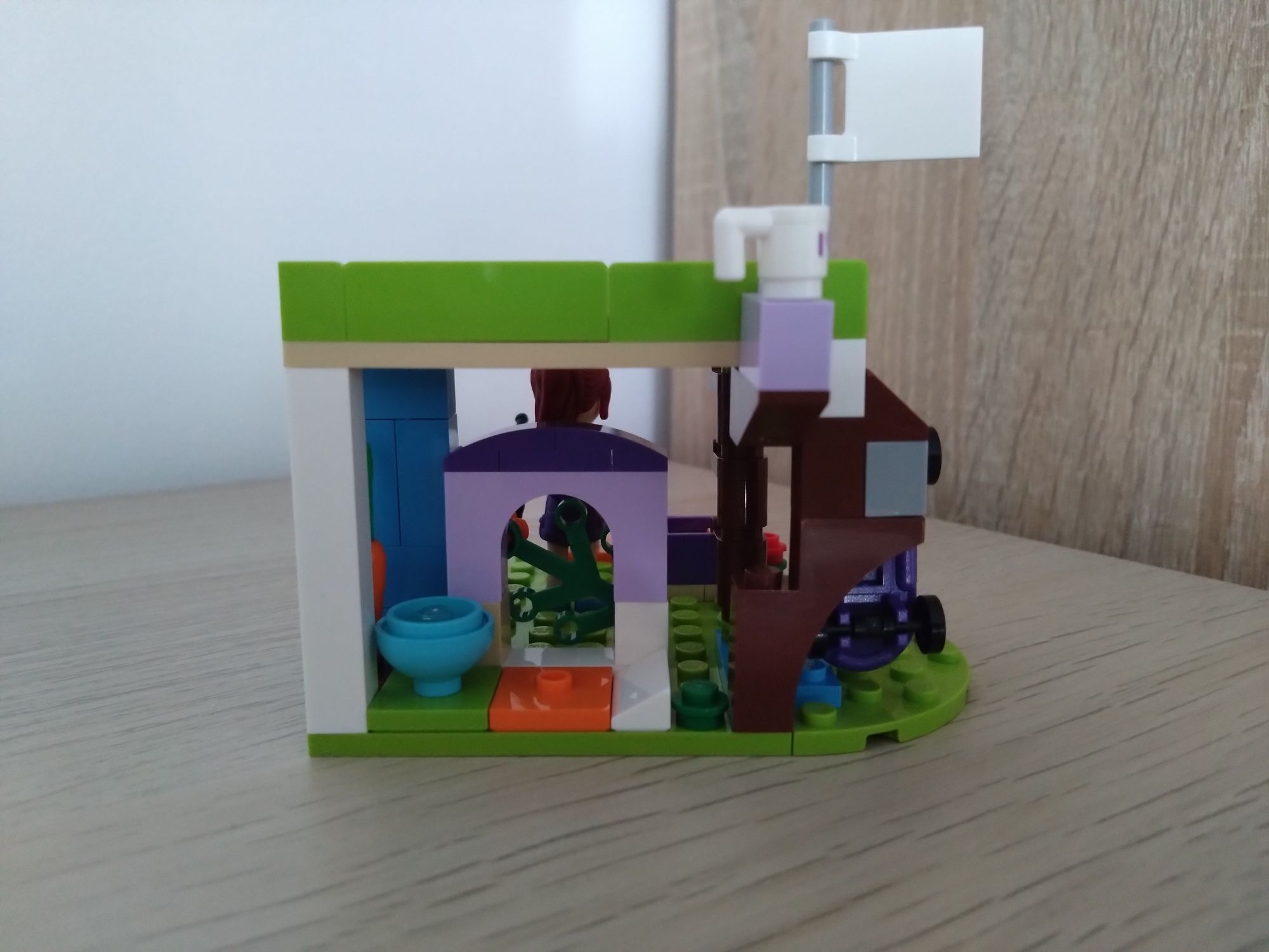 Lego Friends 41327, sypialnia Mii
