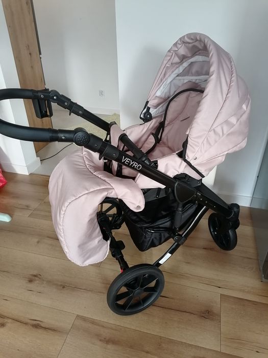 Sprzedam śliczny wózek 3w1 dla dziewczynki