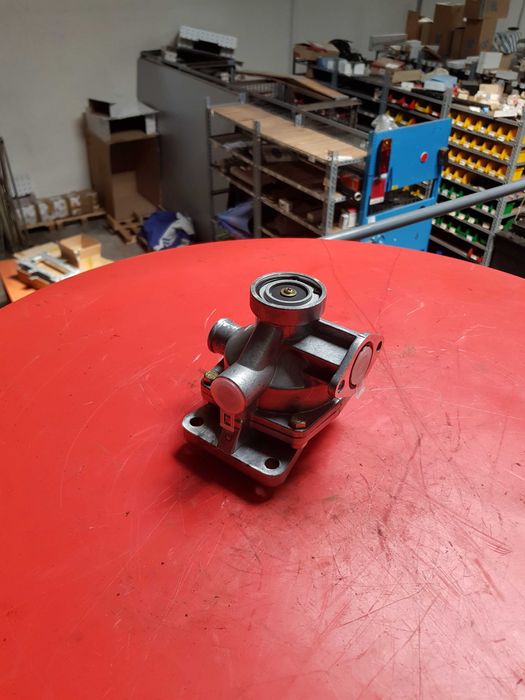 Zawór sterujący przyczepa AUTOSAN D-47 4410.0110