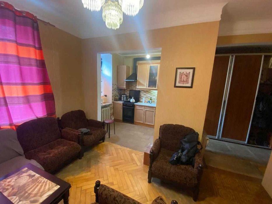 Продажа 3х-комнатной сталинки м.Шулявская