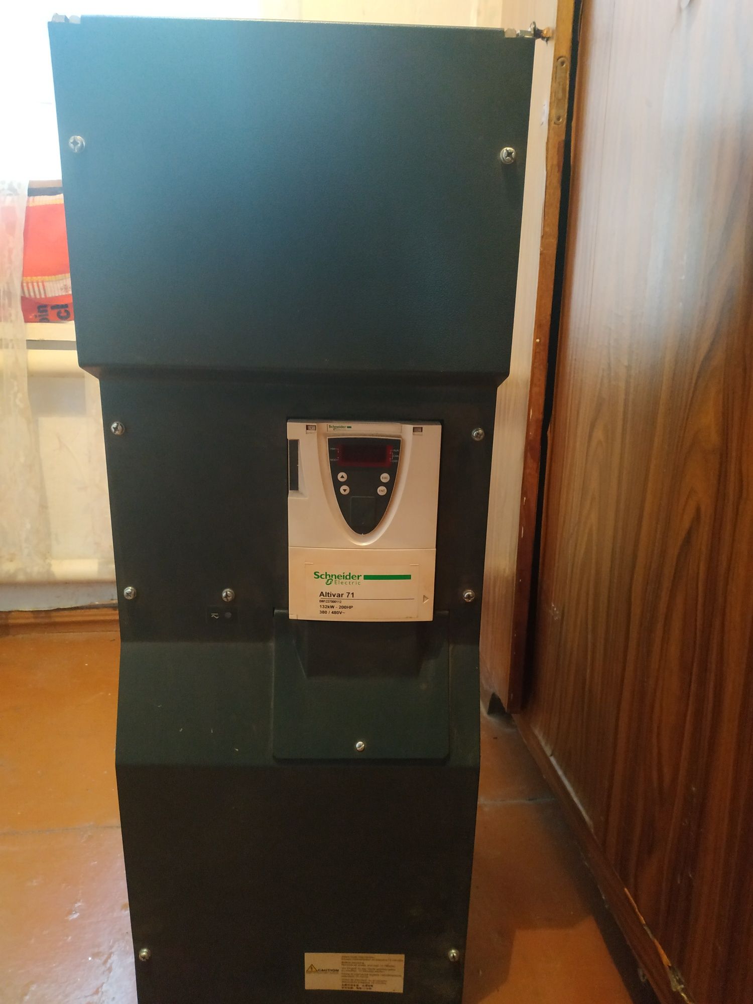 Частотный преобразователь Schneider Electric Altivar 71  132KW-200HP