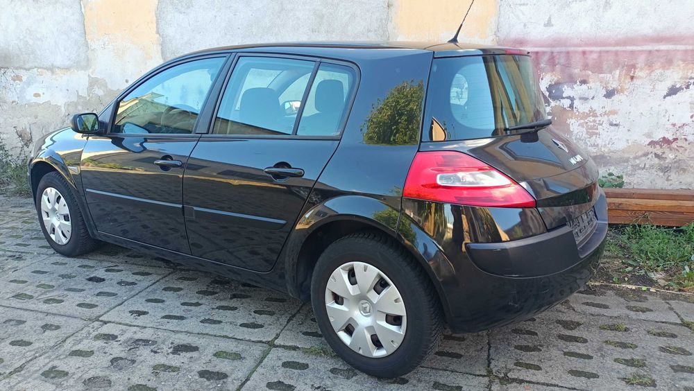 Megane Lift 1.6benzyna 111KM 5drzwi Czarne Klima Elektryka Bezwypadek
