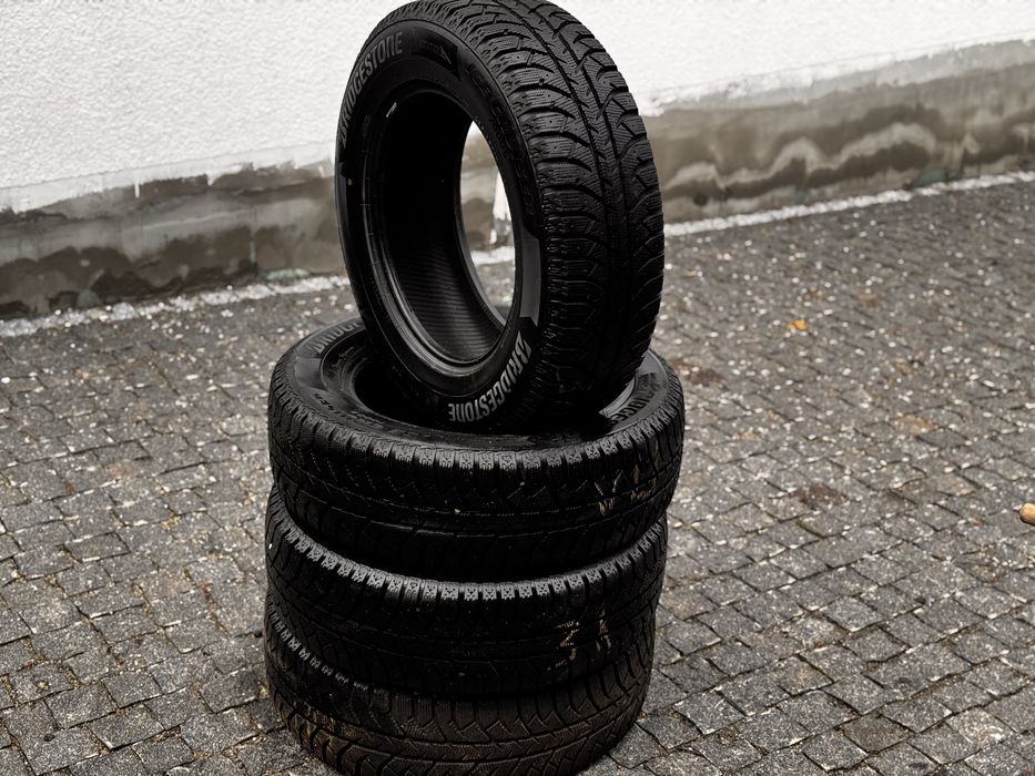 Bridgestone ice cruiser 235 65 R17 2021