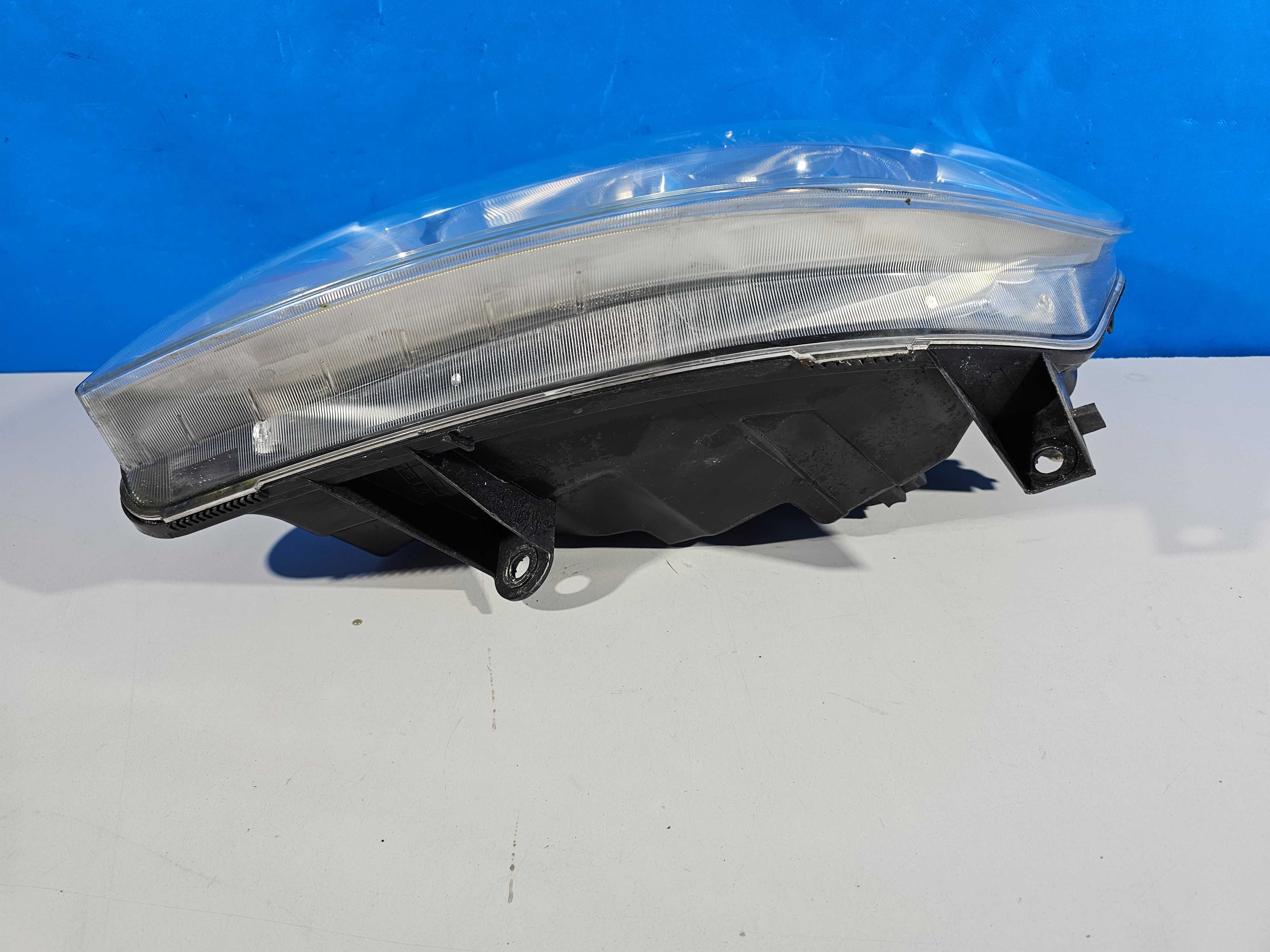 Renault Scenic II 2 03-06r Lampa Przód Przednia Lewa Zwykła Europa