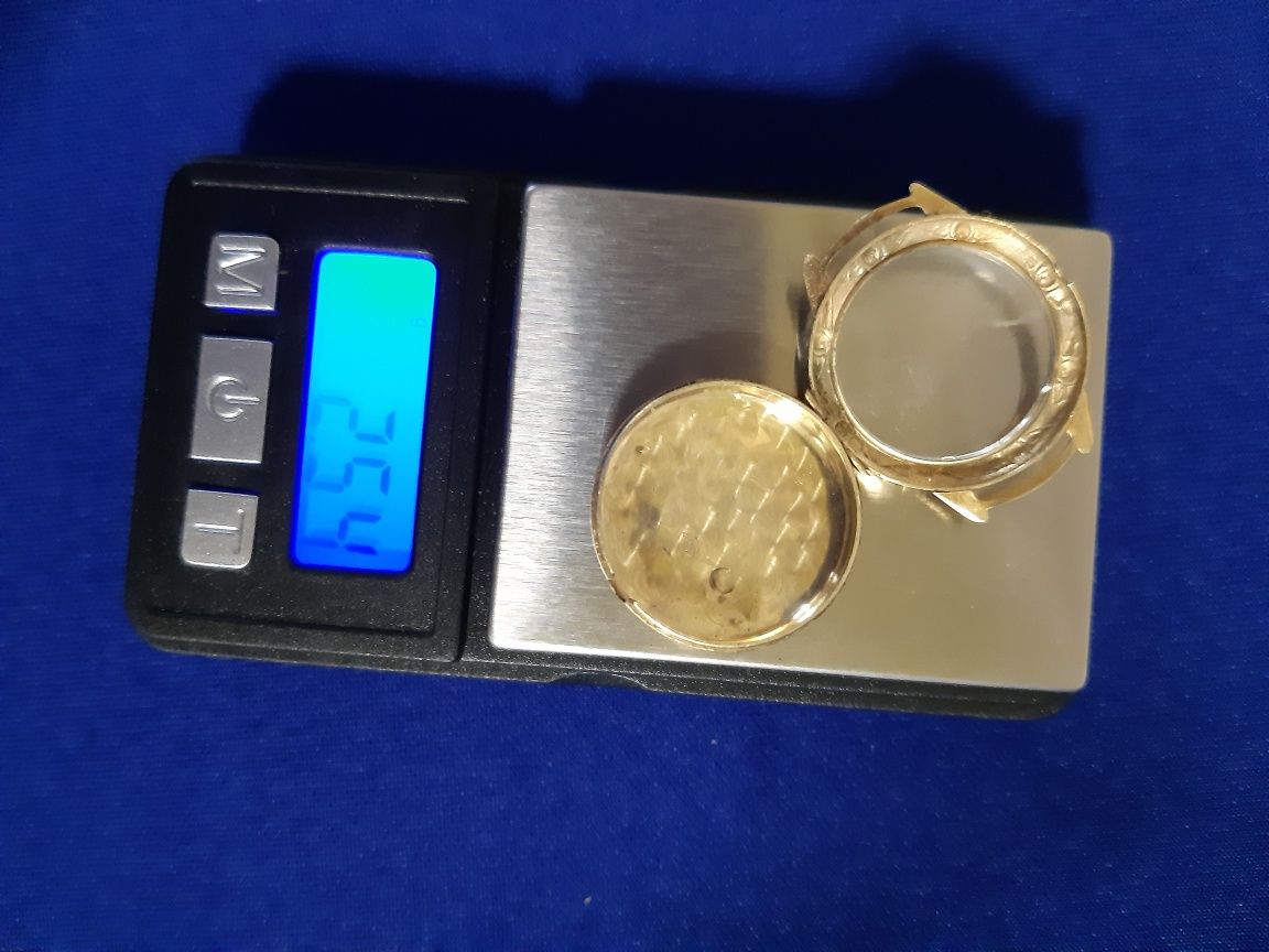 Золотые Швейцарские  часы 585 пробы  56 и 14к.