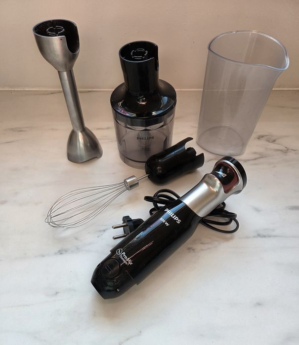 Blender Philips HR1676