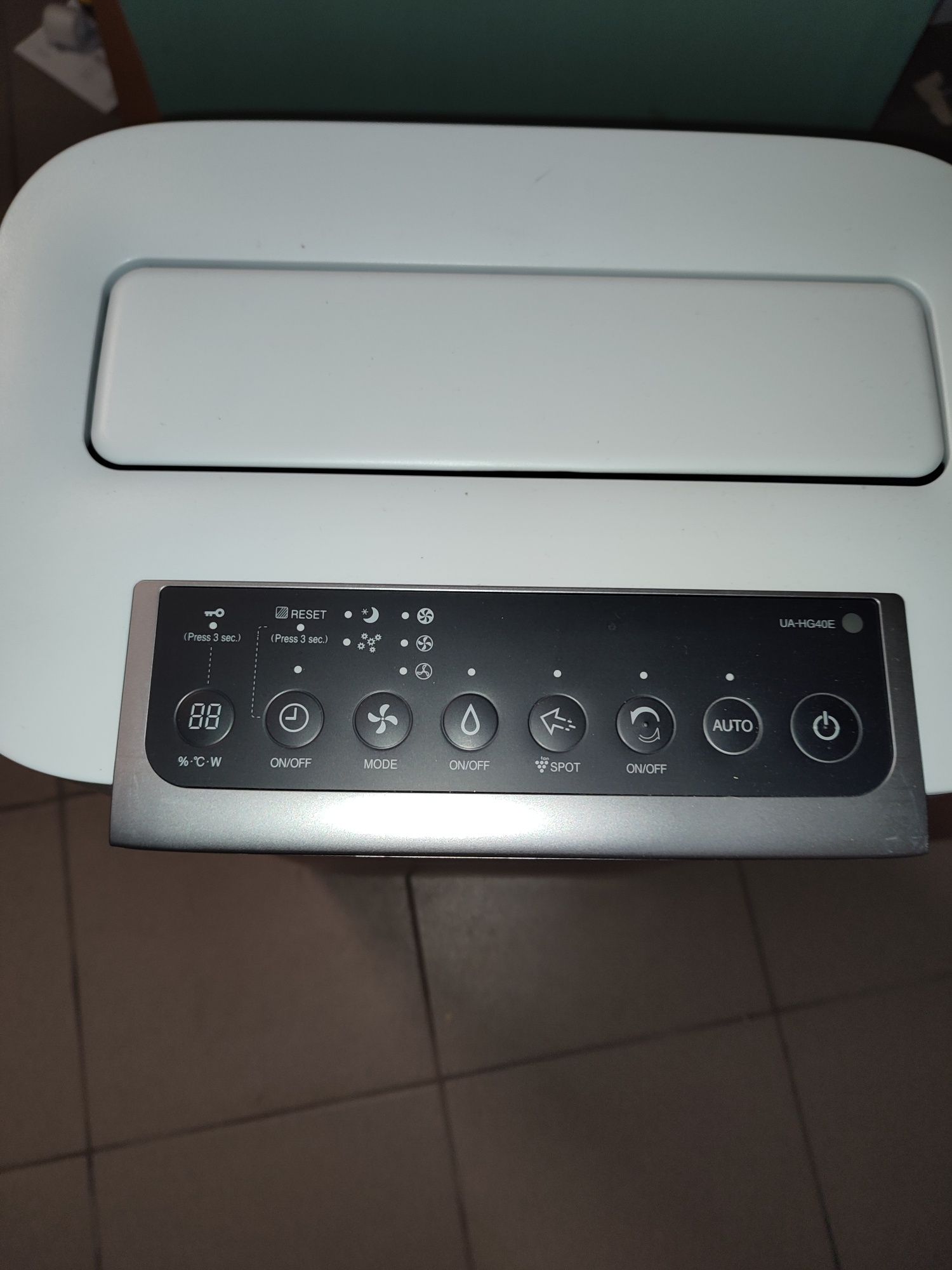 Oczyszczacz powietrza Sharp UA-HG40E