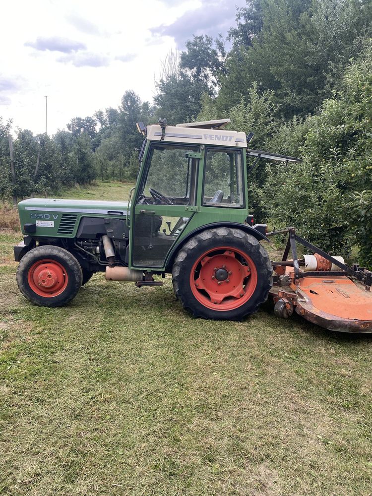 FENDT 250V, 3cyl deutz, sadowniczy , perfekt stan, sadownik mf renault