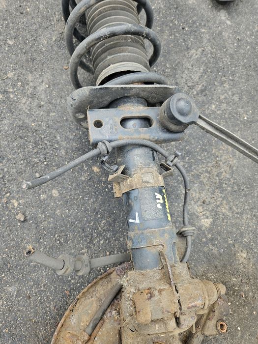 Mcperson zwrotnica lewa prawa  przód skoda fabia II Lift