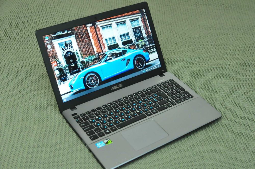 Игровой ноутбук Asus r510  ( Core i3 /8Gb/SSD/ NVIDIA 2Gb)