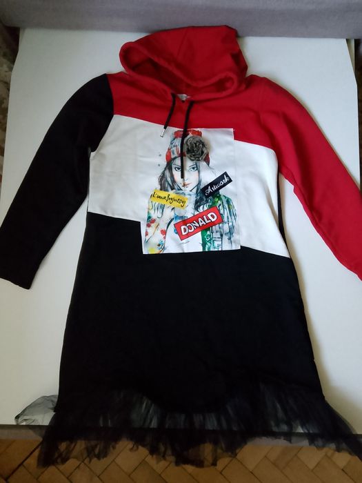 Сукні/костюми для дівчинки