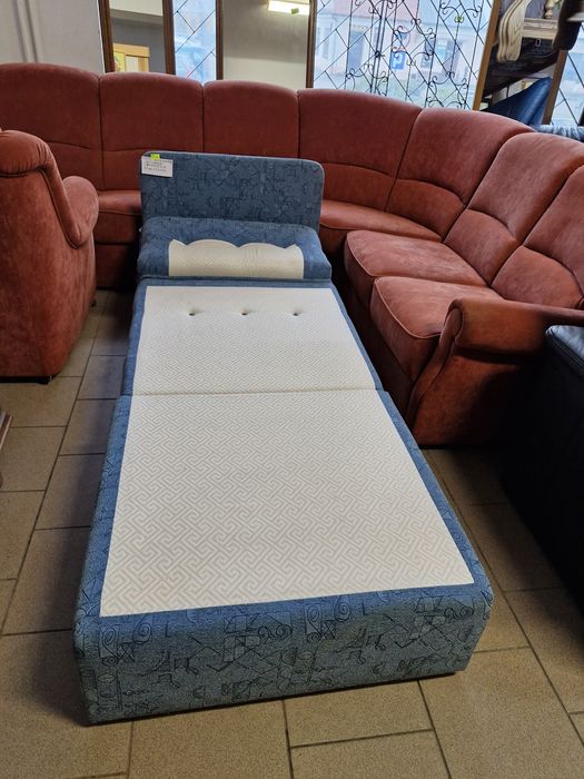 Fotel rozkładany z funkcją spania i pojemnikiem  jak nowy