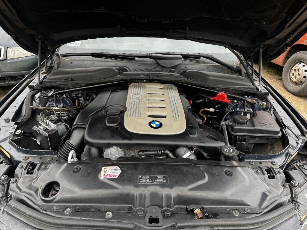 BMW E61           .