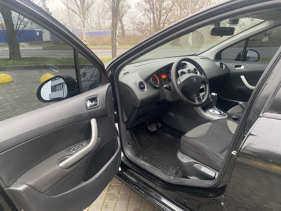 Peugeot 308/автомат/1.6