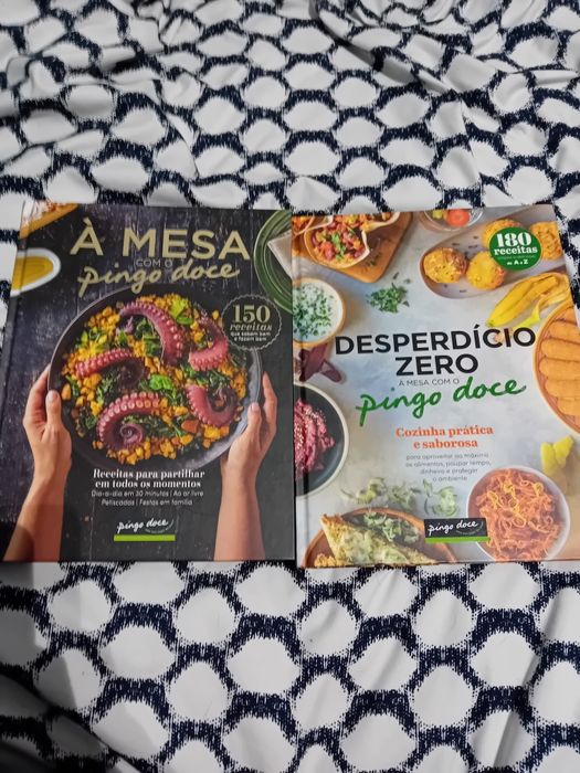 Conjunto de 2 livros de culinária