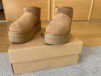 Botas UGG Clássico Ultra Mini Plataforma n.40