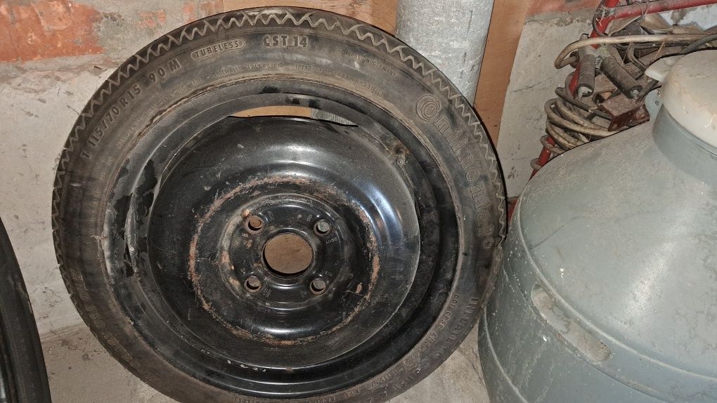 Продам докатку 115/70, R15, Continental