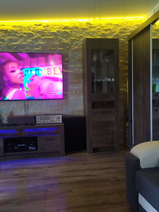 Komoda witryna słupek  jesion ciemny