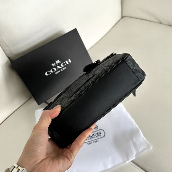 Мужская кожаная барсетка Coach