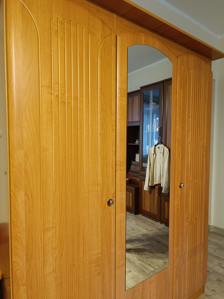 PILNIE ODDAM meblościanka szafa toaletka komoda