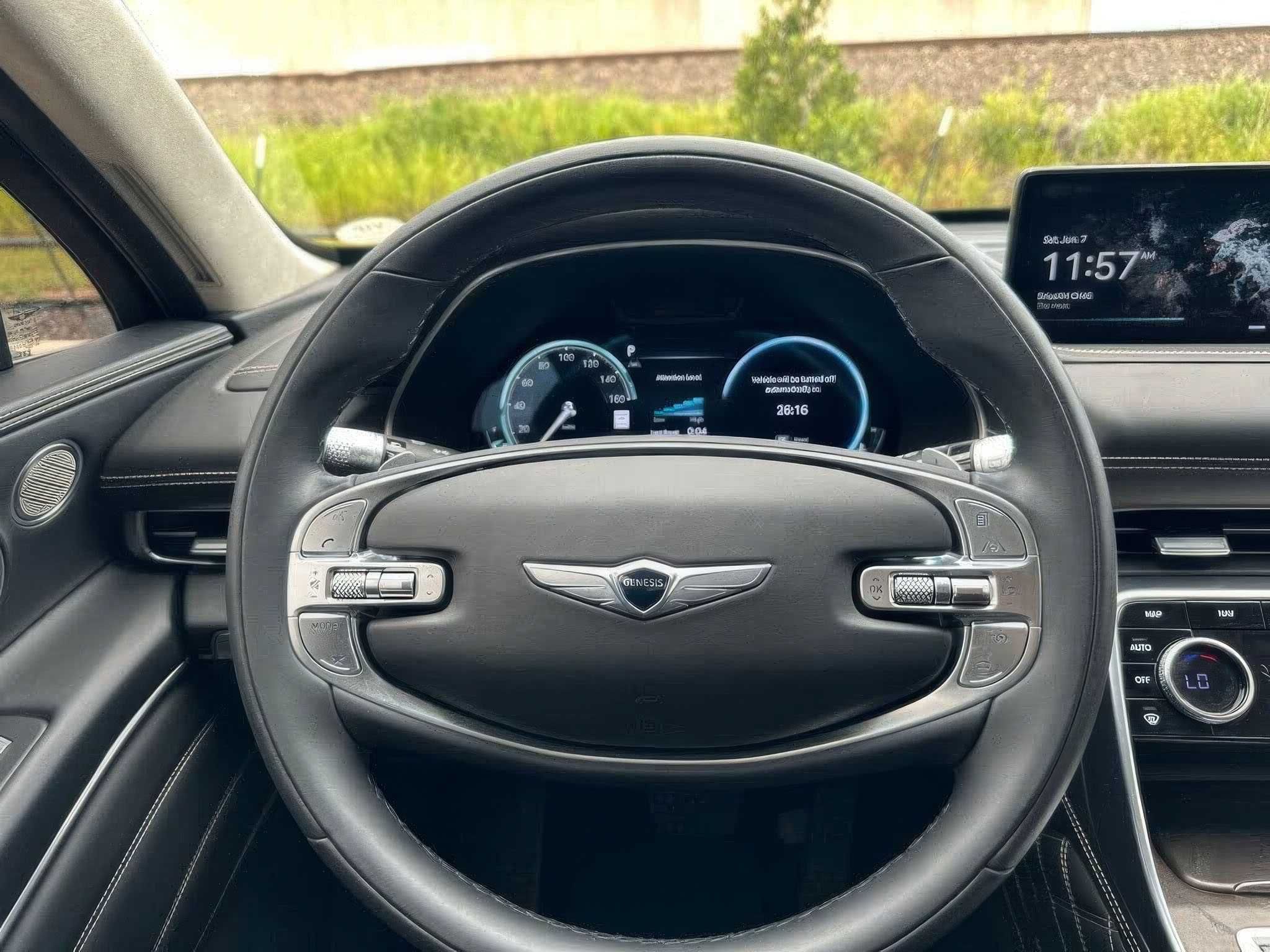 Genesis	GV80		 	2024