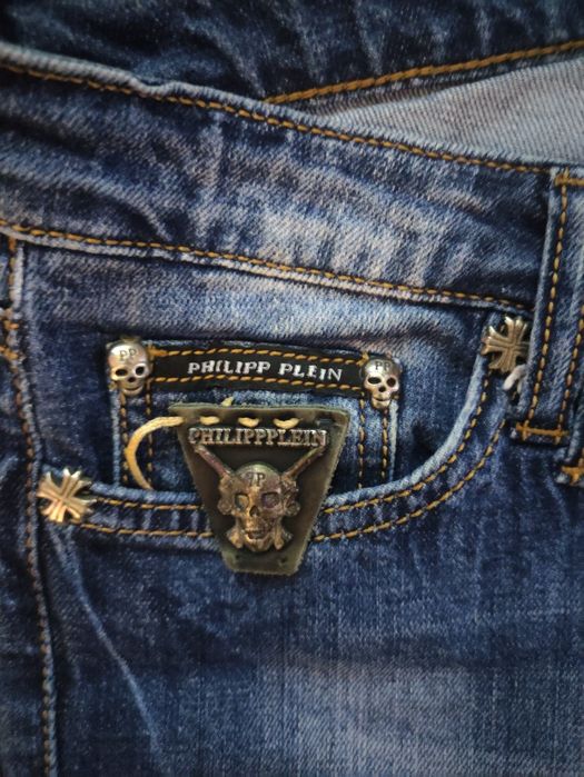 Лот джинсов размер S