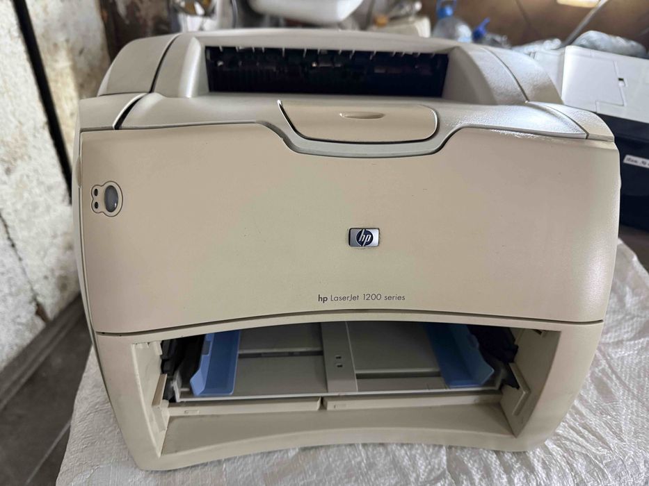 Принтер HP LaserJet 1200