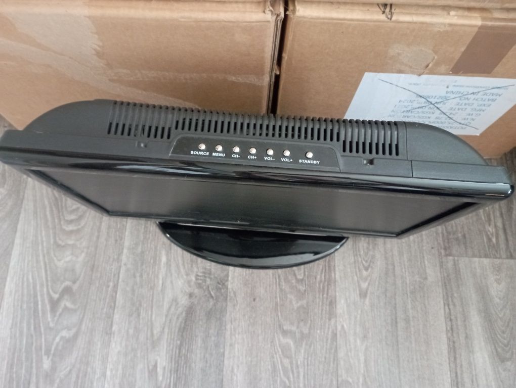 Monitor Bluetech 19''