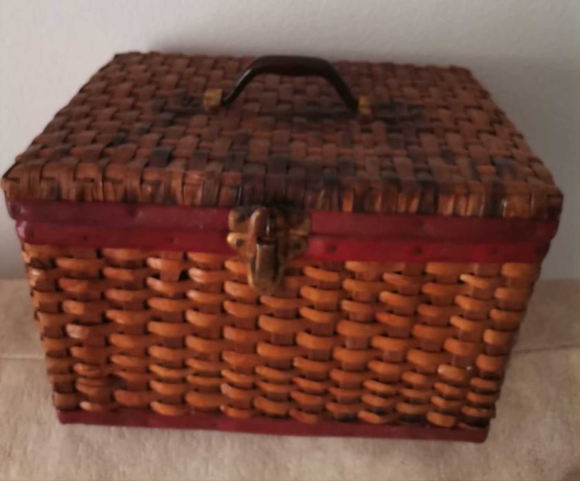 Cesto em verga antiga (como nova)