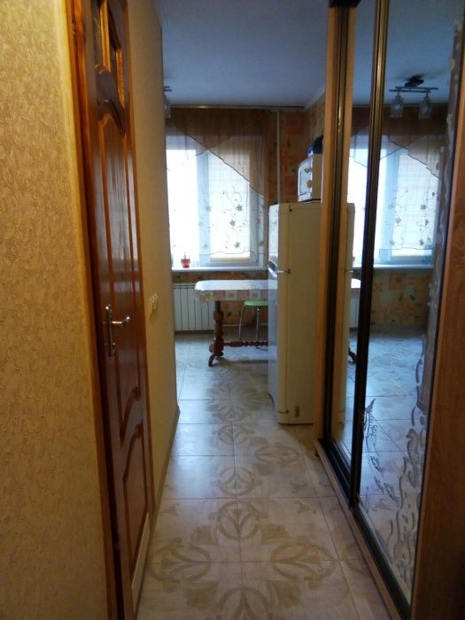 Подобово затишна тепла 1ком.  квартира 3 хв.від м. Оболонь