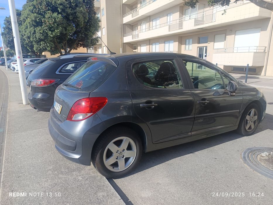 Peugeot 207 5 lugares