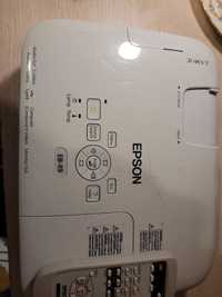 Projektor EPSON EB-X9