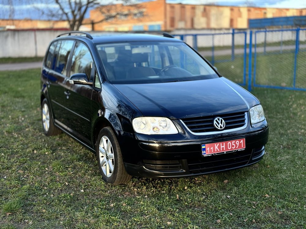 Volkswagen touran