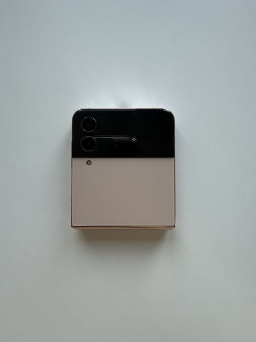Samsung Galaxy Z Flip4 5G